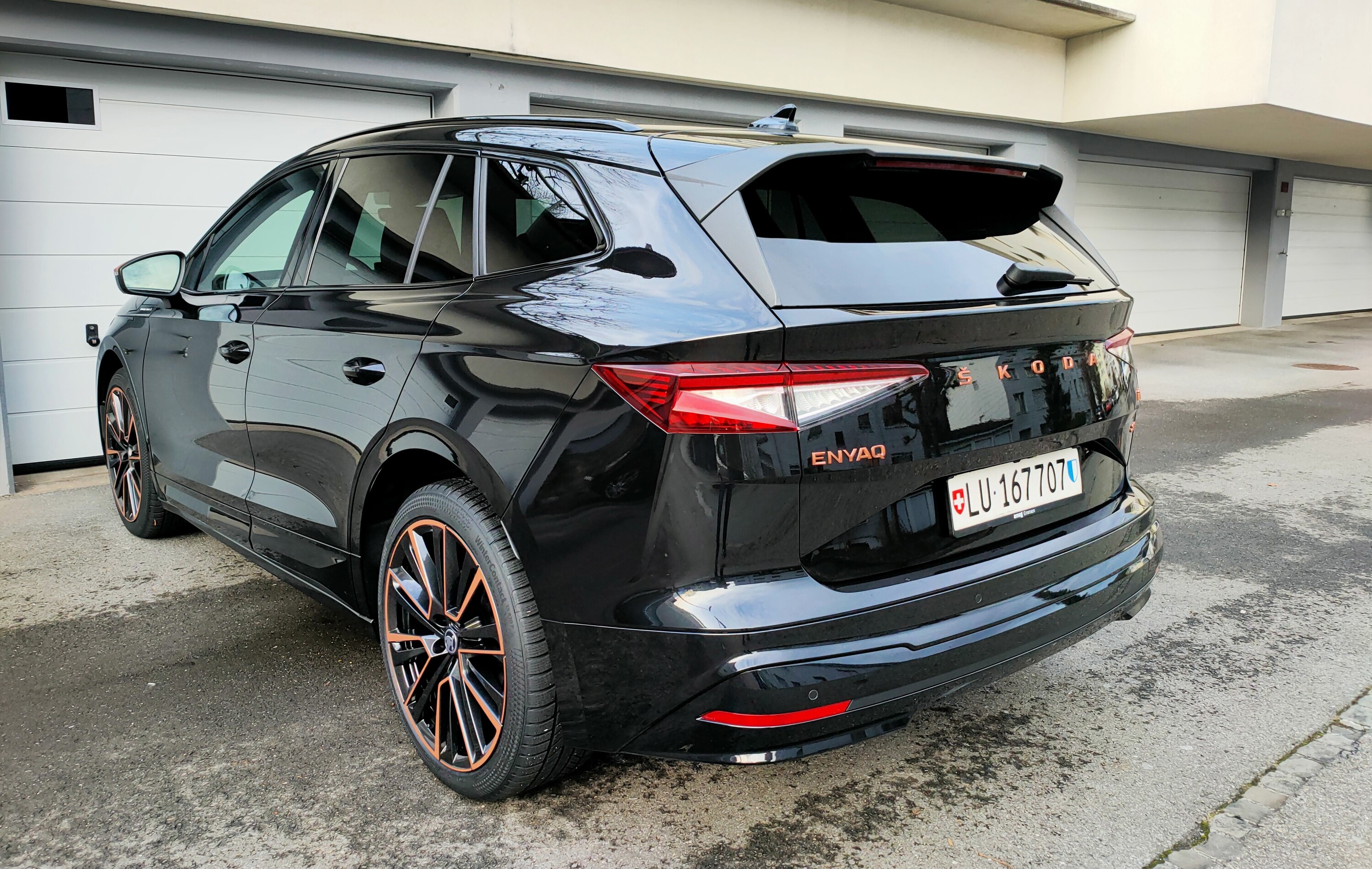 Skoda Enyaq iV 80X Founders Edition