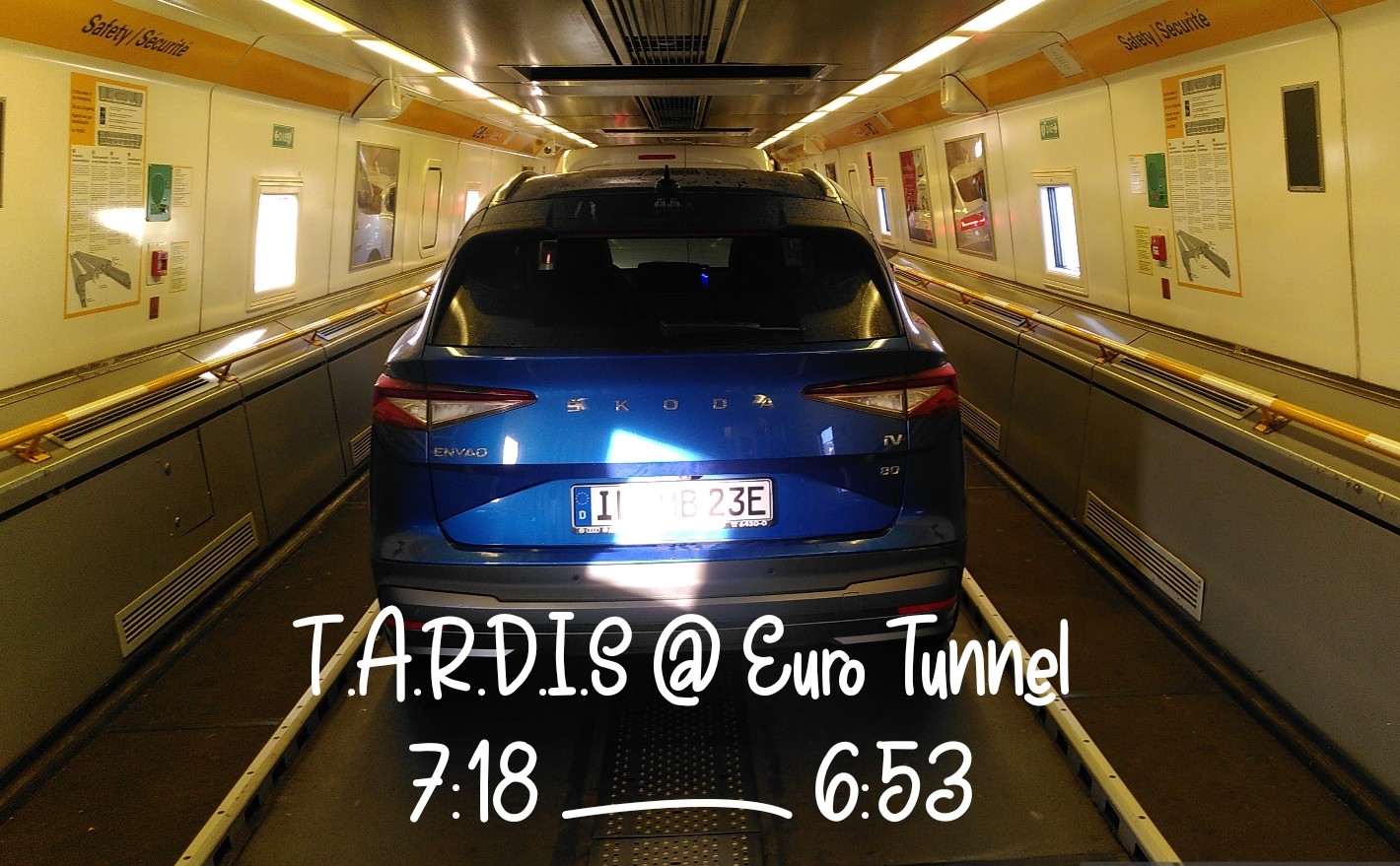 T.A.R.D.I.S. im Eurotunnel... "We are into the time slip,..."