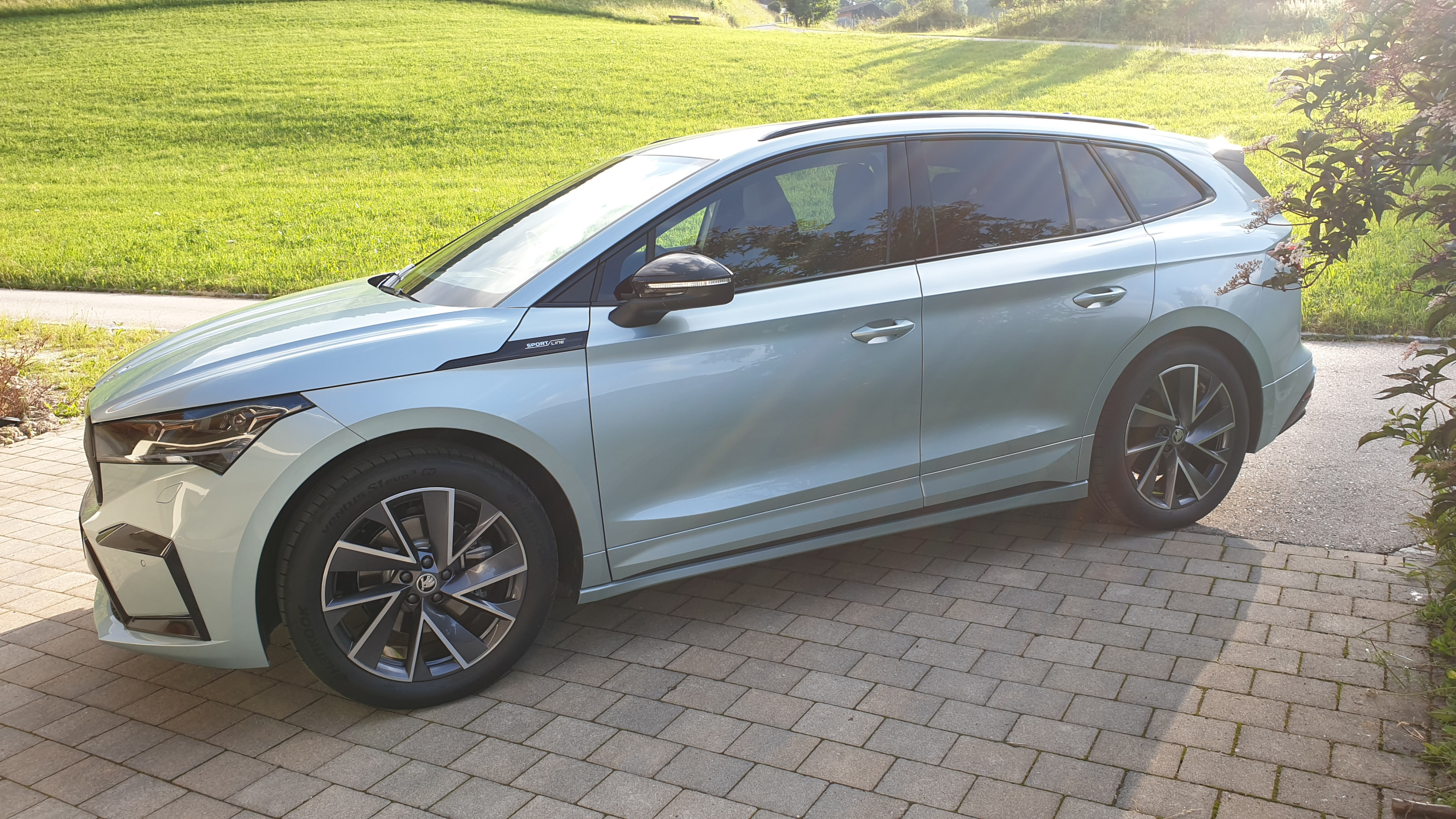 Enyaq IV60 Sprtline Arctic Silver - Skoda Enyaq iV Forum - Skoda Enyaq ...